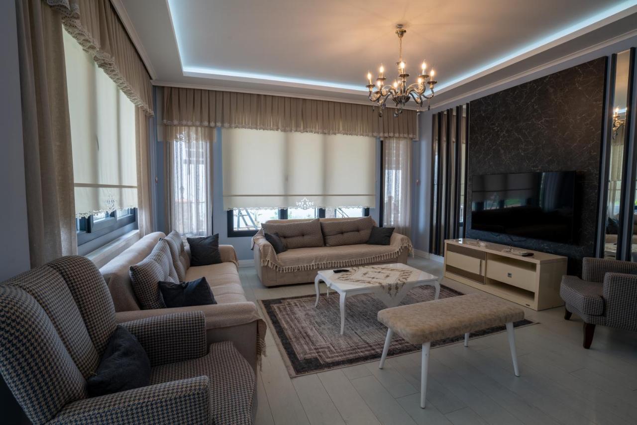 Poison Garden Suite Gozalan Εξωτερικό φωτογραφία