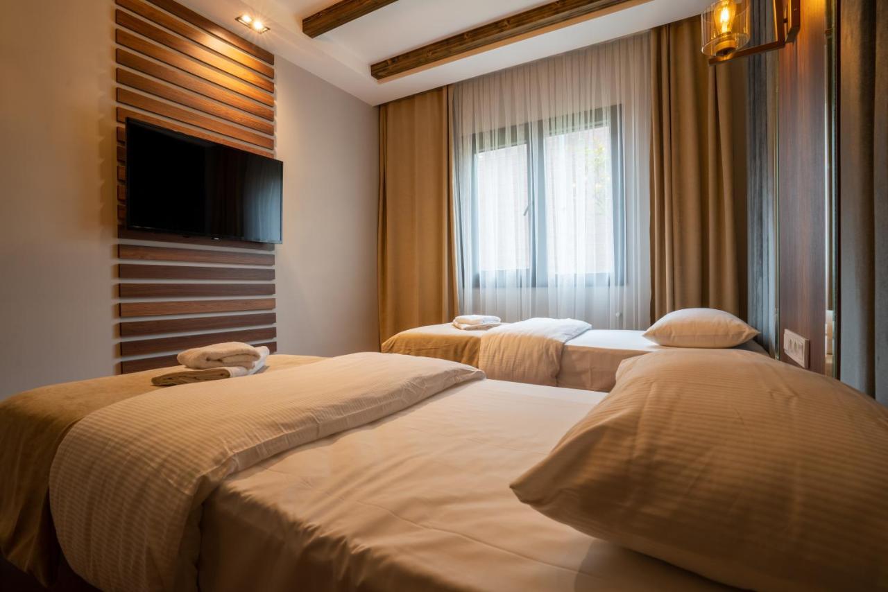 Poison Garden Suite Gozalan Εξωτερικό φωτογραφία