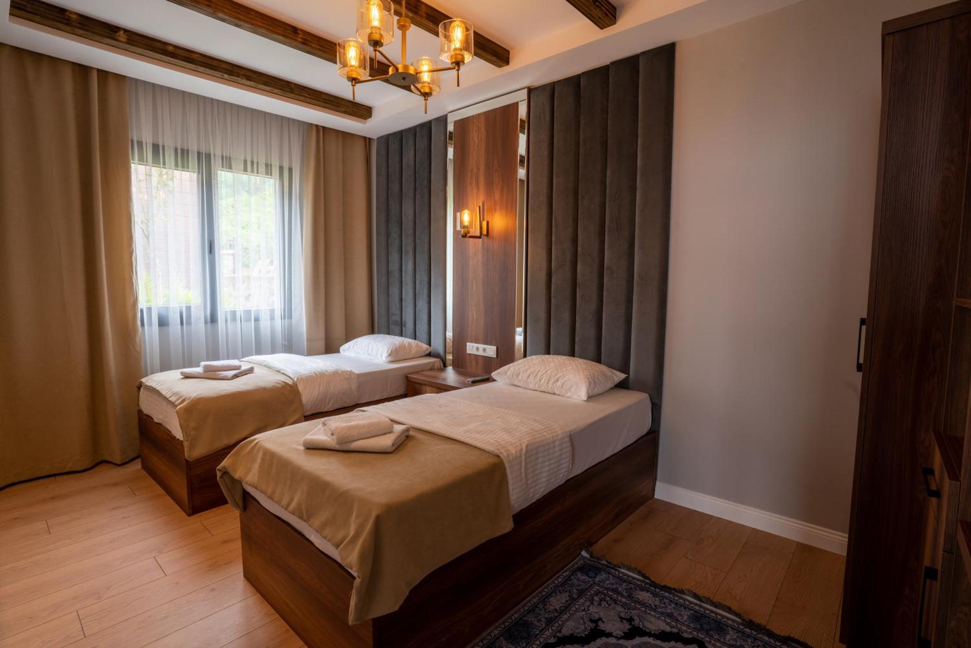 Poison Garden Suite Gozalan Εξωτερικό φωτογραφία